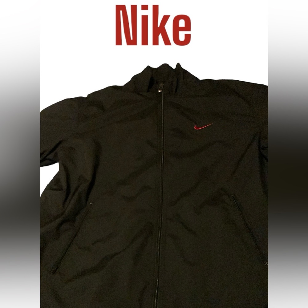 Nike windbreaker jacket